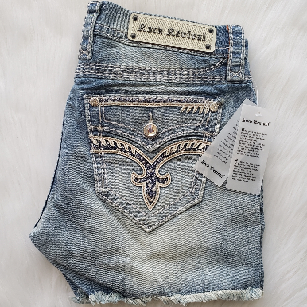 BRAND NEW WITH TAGS Rock Revival "Jelina" Shorts